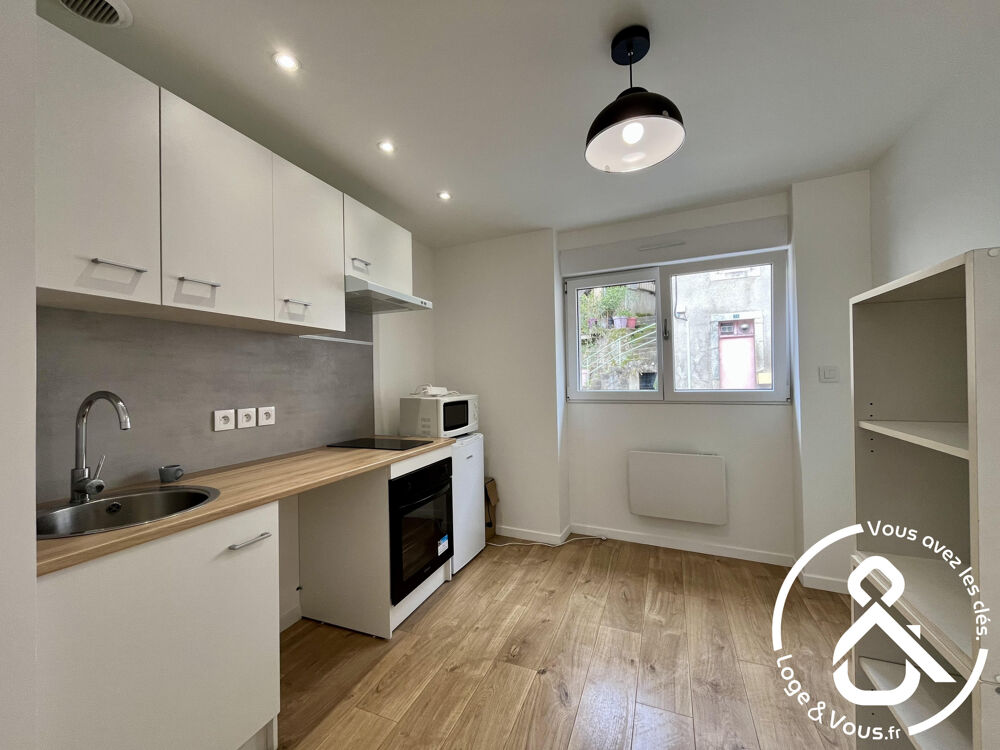 Location Appartement Studio en rez-de-chaussée avec terrasse entièrement rénové Boissezon