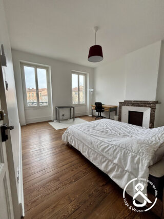 Colocation à louer 6 pièces 145 m²