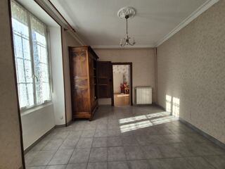Vente Maison Maison de ville avec immense cour et garage Salindres