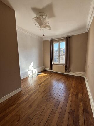 Appartement à louer 3 pièces 88 m²