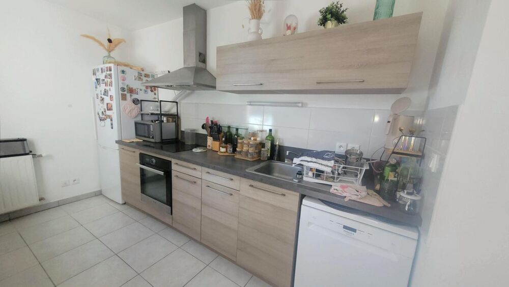 Vente Appartement MONTPELLIER superbe appartement T2 lumineux 43 m² au dernier étage, terrasse et  garage fermé . Ascenseur Montpellier