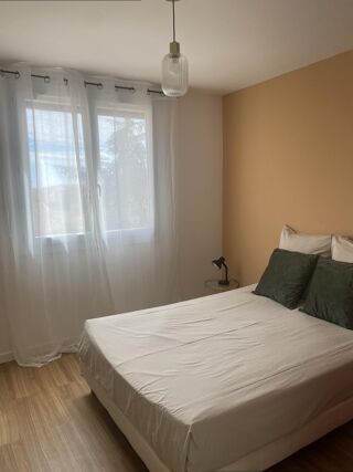  Appartement à louer 4 pièces 67 m²