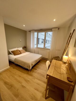  Appartement à louer 4 pièces 60 m²