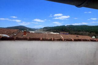  Immeuble � vendre 303 m�