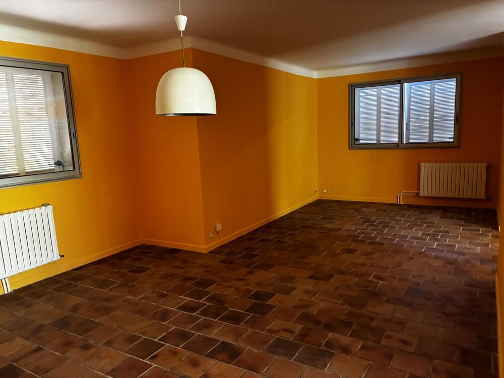 VILLA ATYPIQUE DE TYPE P4 AVEC JARDIN - QUARTIER CAMPLANIER NIMES