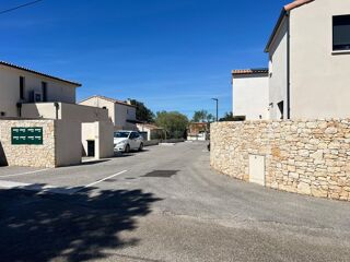  Terrain à vendre 593 m²