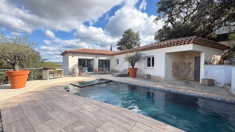 VILLA P6 -TERRASSE - PISCINE- DOUBLE GARAGE- ENTRE NIMES ET UZES