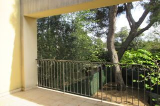  Appartement à louer 3 pièces 95 m²