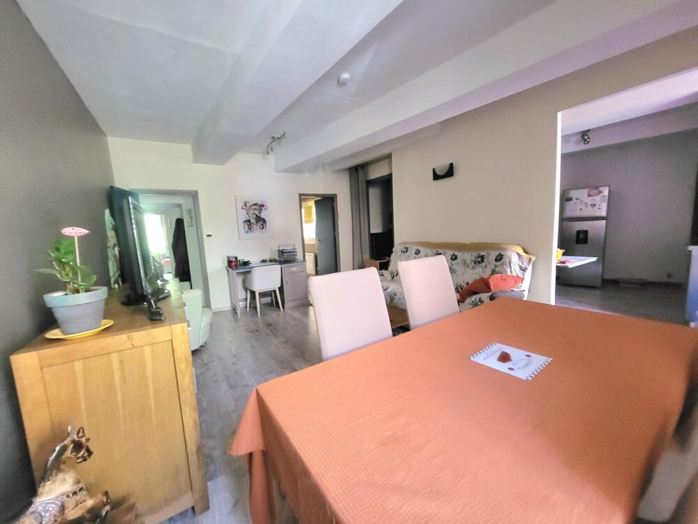 Vente Appartement Lodeve vente appartement T2, avec bureau cours, 3 caves et jardin privé Lodeve