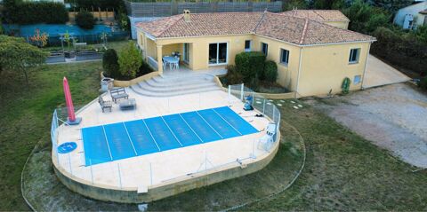   Maison individuelle 4 faces � Plain-pied � 1800 m� � Piscine Maison - 6 pi�ce(s) - 156 m�