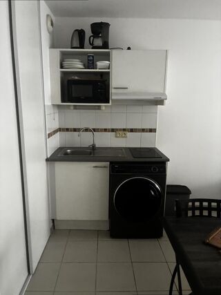  Appartement à louer 1 pièce 25 m²