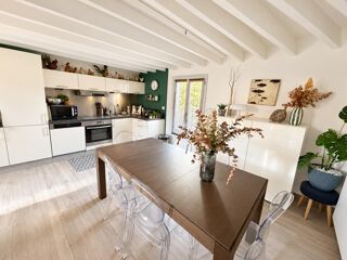 Vente Appartement MONTPELLIER ÉCUSSON – T3/4 DUPLEX – DERNIER ÉTAGE – LUMINEUX ET CALME Montpellier