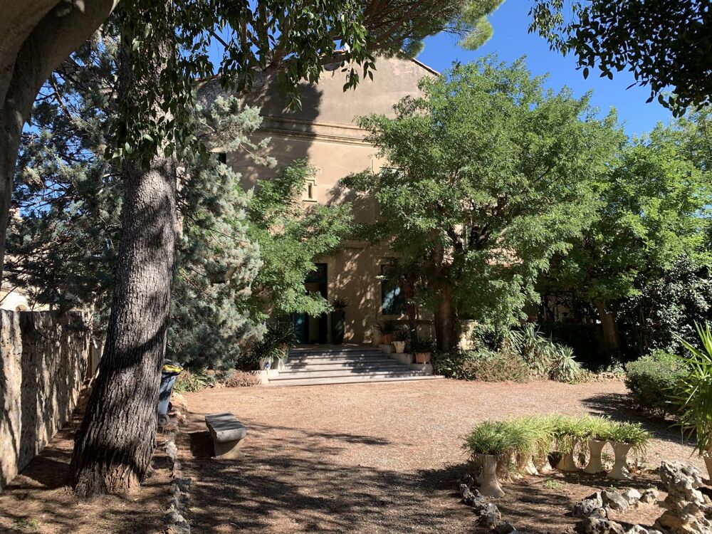 Vente Maison grande batisse  de charme occupée sur l'ouest de la métropole de Montpellier avec un joli parc une résidence exceptionnelle aux Cournonsec
