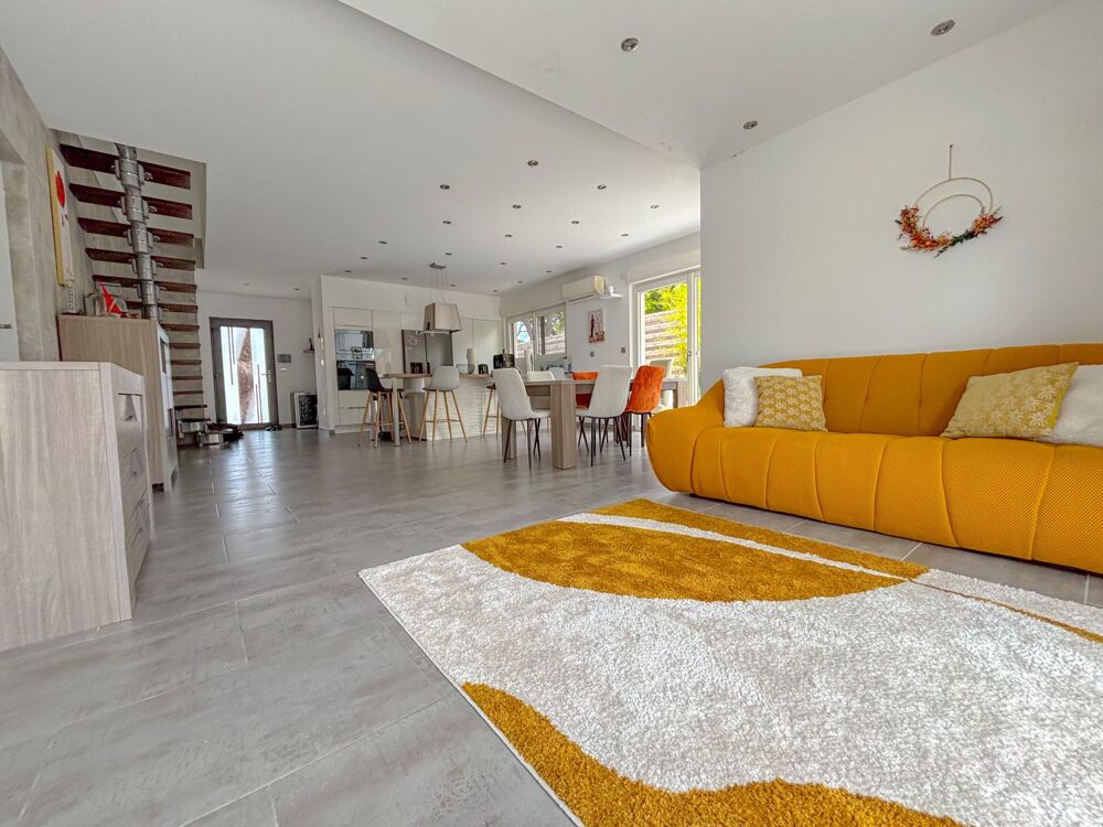 A vendre Villa avec piscine à Villeneuve-lès-Maguelone (34)