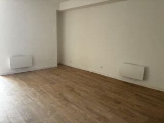  Appartement � louer 3 pi�ces 59 m� Nimes