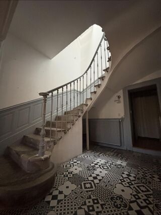  Maison  vendre 7 pices 271 m