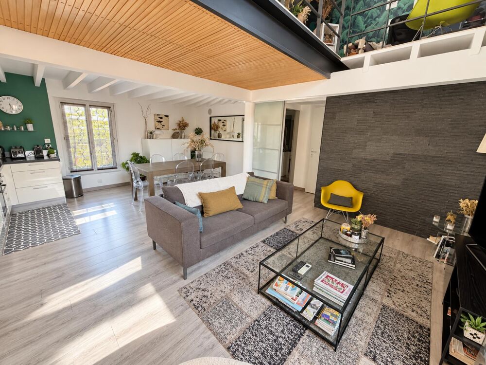 Vente Appartement MONTPELLIER ÉCUSSON – T3/4 DUPLEX – DERNIER ÉTAGE – LUMINEUX ET CALME Montpellier