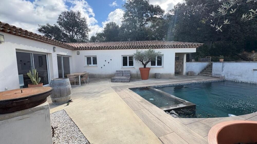 VILLA P6 -TERRASSE - PISCINE- DOUBLE GARAGE- ENTRE NIMES ET UZES