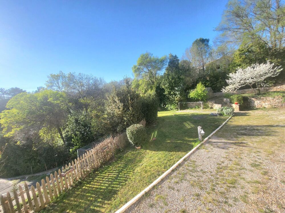 Bédarieux, vente villa 120 m², 4 ch, sous-sol 110 m², annexes, piscine, sur plus de 1800 m² de terrain au calme