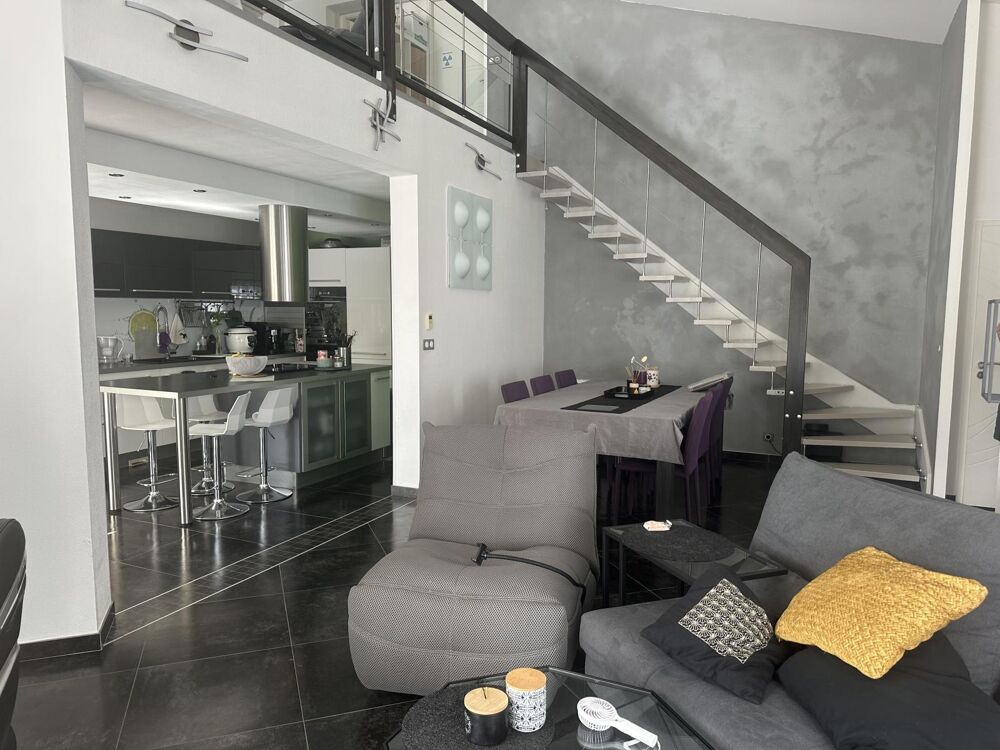 Vente Maison La Grande Motte  Secteur Grand Travers : Villa T6 non mitoyenne avec jardin et piscine La grande-motte