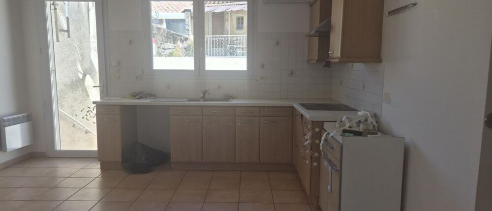 Location Appartement MAUGUIO - T3 avec cour privative dans petit immeuble Mauguio