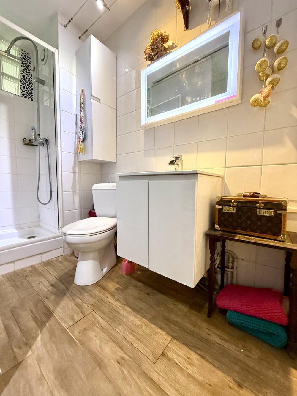 STUDIO + PARKING avec LOGGIA EST