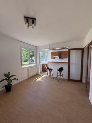  Appartement à louer 3 pièces 69 m²