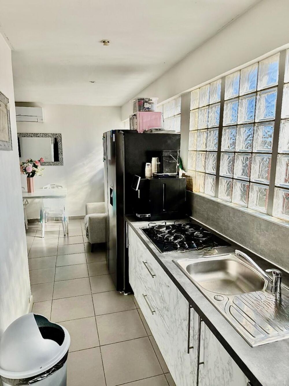 Appartement T3 de 49 m2 avec terrasse de 40 m2 et parking privatif sur Juvignac Centre