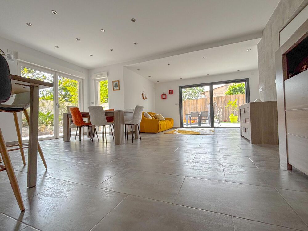 A vendre Villa avec piscine à Villeneuve-lès-Maguelone (34)