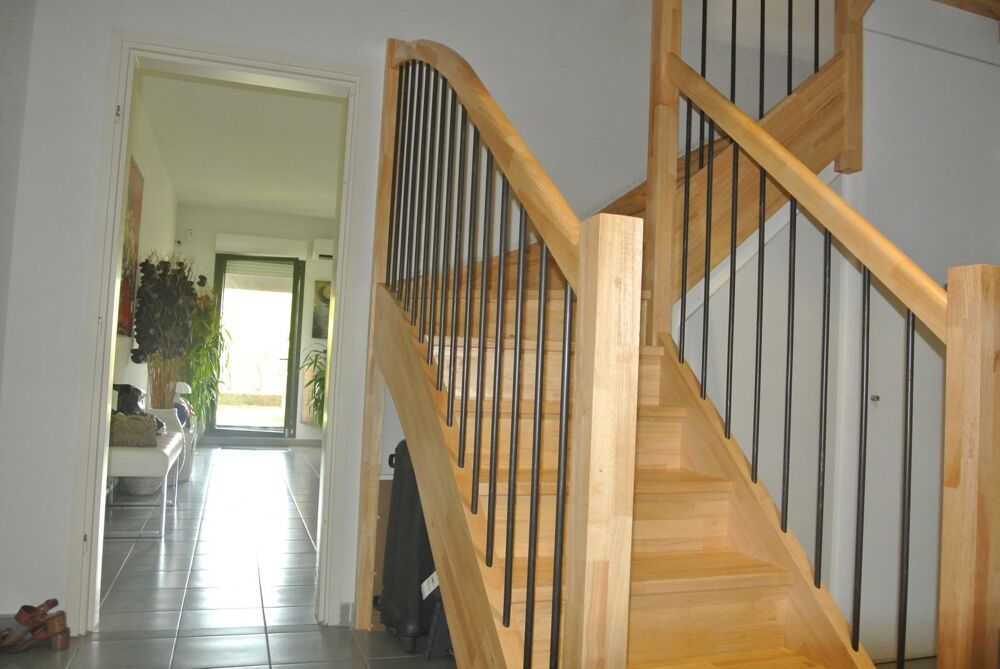 Vente Appartement MONTPELLIER ouest ovalie stade de rugby APPARTEMENT duplex traversant en entresol Montpellier