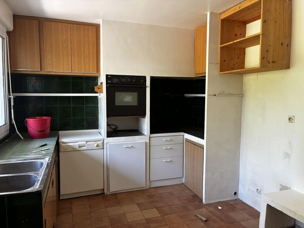 Location Maison VILLA ATYPIQUE DE TYPE P4 AVEC JARDIN - QUARTIER CAMPLANIER NIMES Nimes