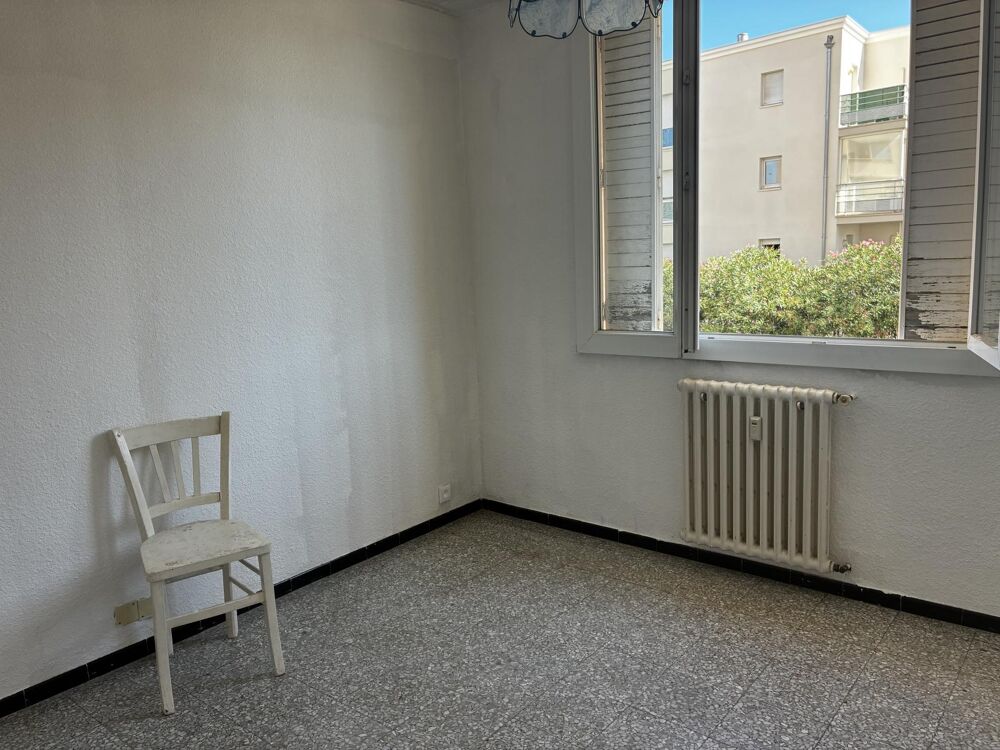 Location Appartement APPARTEMENT P3 +TERRASSE + CAVE + PLACE DE STATIONNEMENT Nimes