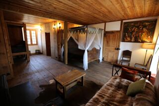  Maison � vendre 12 pi�ces 700 m�