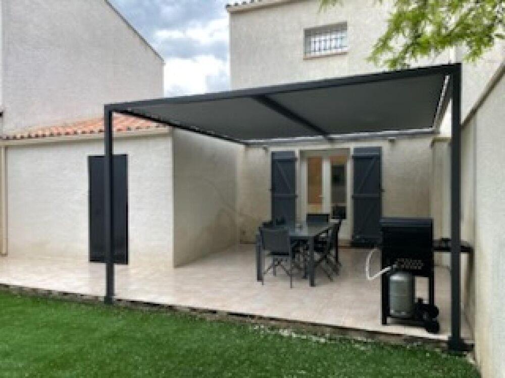 Ensemble immobilier de 2 habitations de 100m2 chacune sur 913 m2 de terrain plat