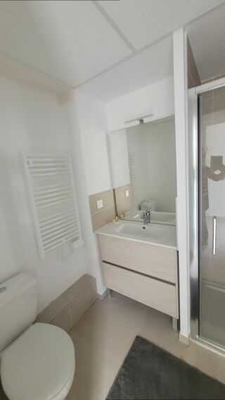 Vente Maison CASTELNAU-LE-LEZ ( 34170 ) Superbe villa T4 de 106.2m2 avec 3 terrasses et un jardin + 2 places de parking , Castelnau-le-lez