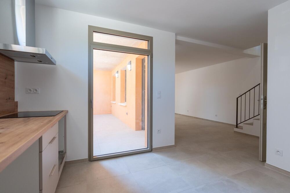 Vente Maison MAISON DE VILLE NIMES - GARAGE- BALCON 349000 E Nimes