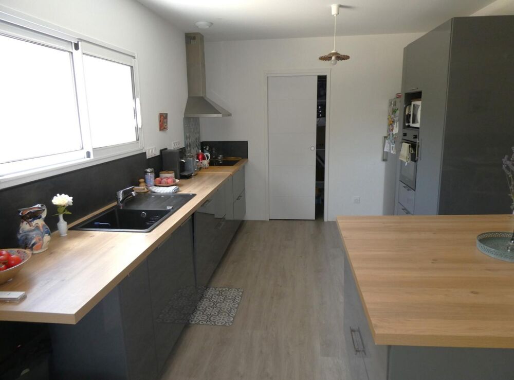 Vente Maison A vendre SAINT-MICHEL-LOUBÉJOU 46130 villa de plain-pied 4 pièces 3 chambres avec garage, carport et grand terrain. Saint-michel-loubejou
