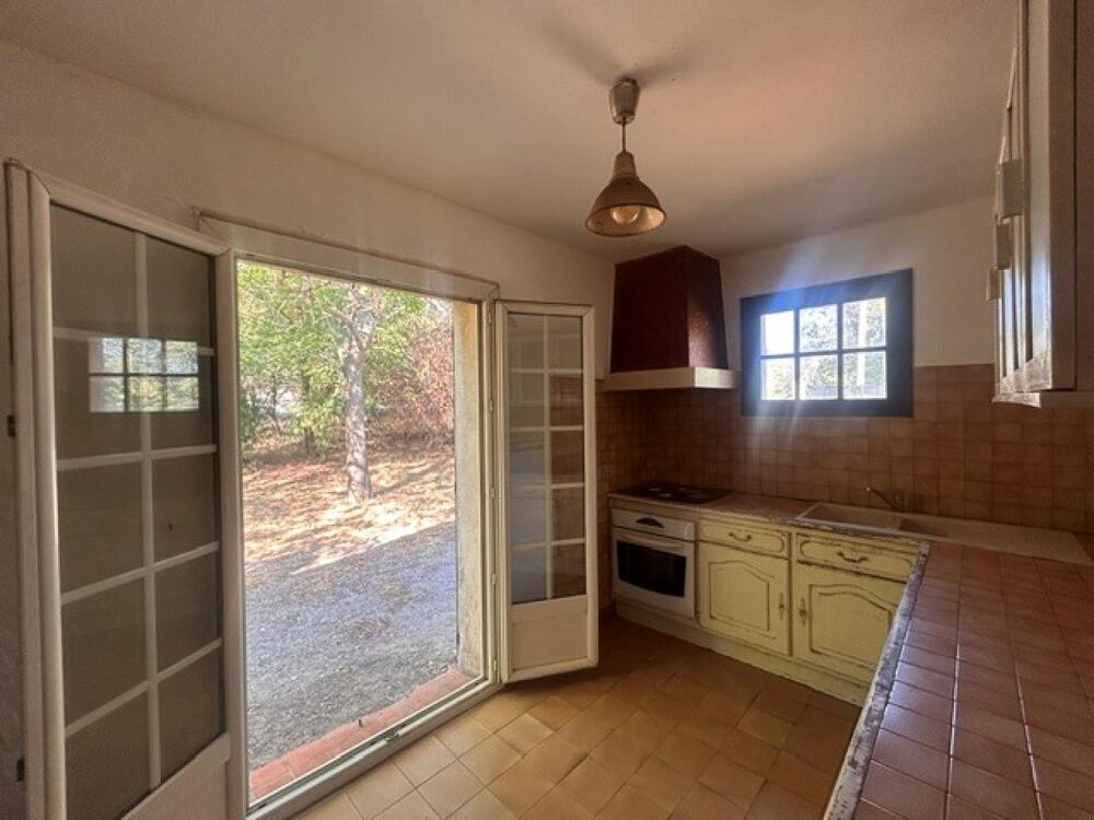 Vente Maison Maison plain pied sur grand terrain Poussan