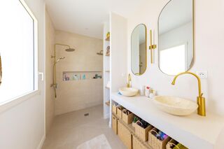 Vente Maison Maison familiale 5 chambres avec piscine – Valergues – Aucun travaux- 165 M² Valergues