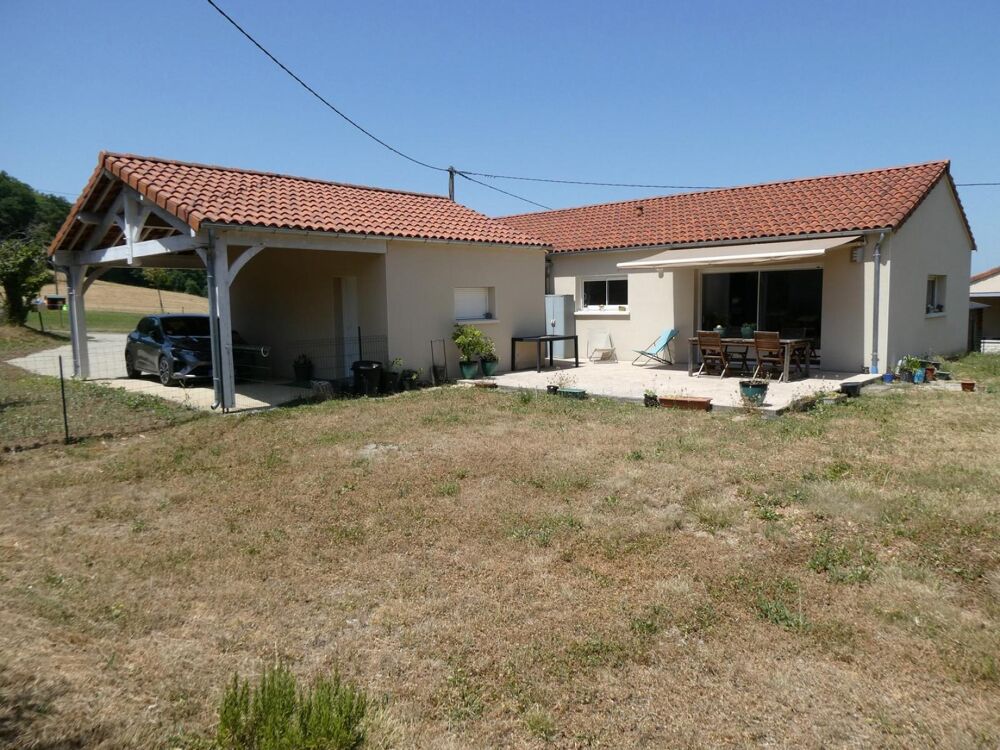 Vente Maison A vendre SAINT-MICHEL-LOUBÉJOU 46130 villa de plain-pied 4 pièces 3 chambres avec garage, carport et grand terrain. Saint-michel-loubejou