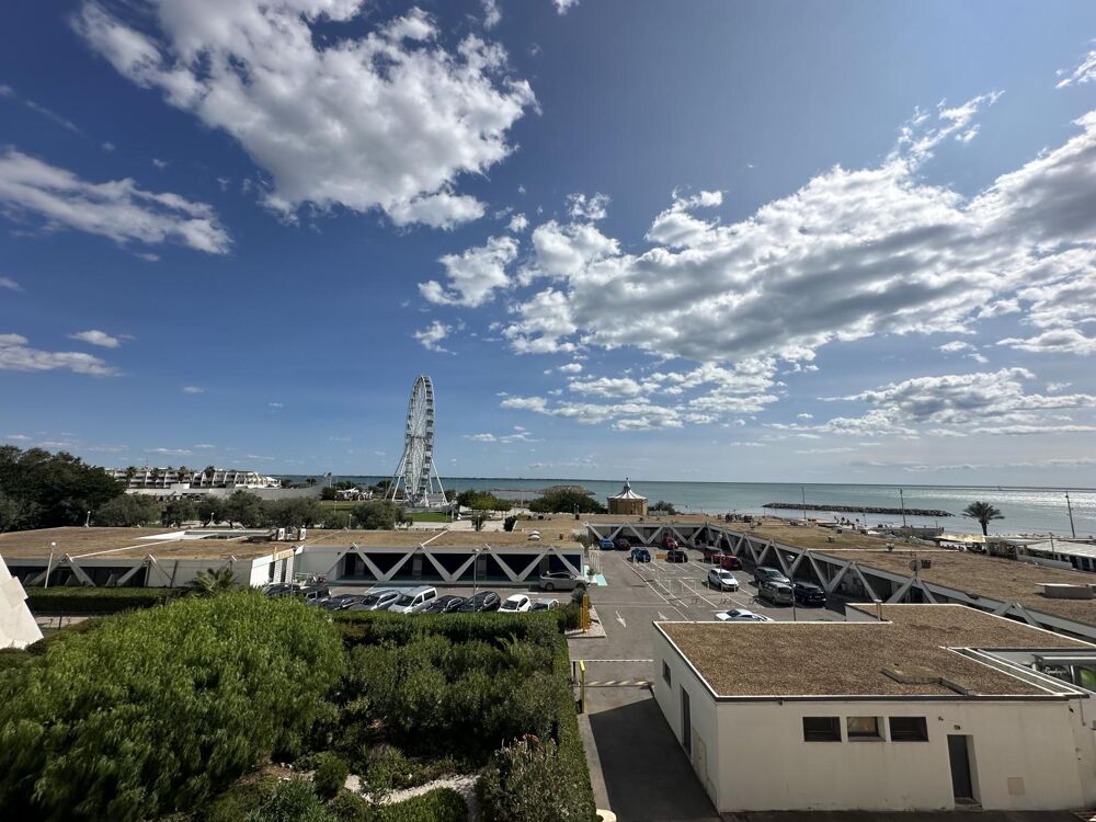 LA GRANDE MOTTE -Quartier prisé - Appartement T3 Duplex de 64 M2 habitables avec terrasse vue mer et 2 loggias et stationne