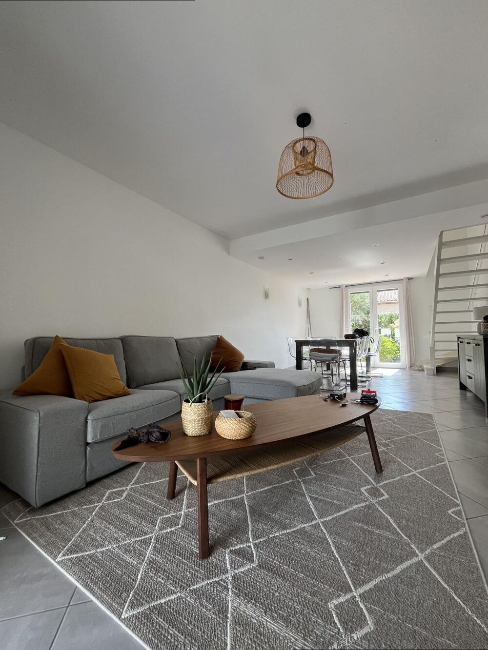 Location Maison BAILLARGUES – Villa meublée  T4/5 avec jardin, piscine et garage Baillargues