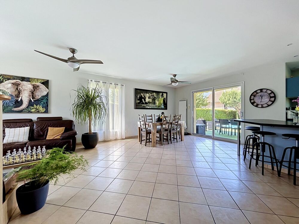 Vente Maison Maison familliale – 5 chambres – 137 m² - Terrain 1022 m² avec piscine ! Apprieu