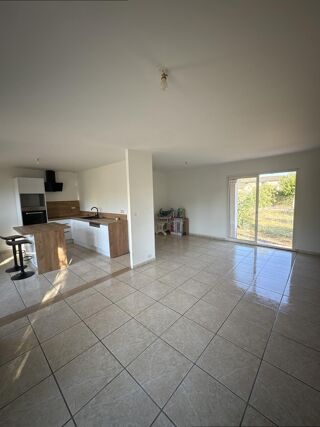  Maison à louer 4 pièces 92 m²