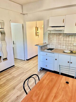 Vente Appartement Appartement T2 de 38 m2 - quartier Père Soulas proche Fac de Pharma -  Montpellier Montpellier
