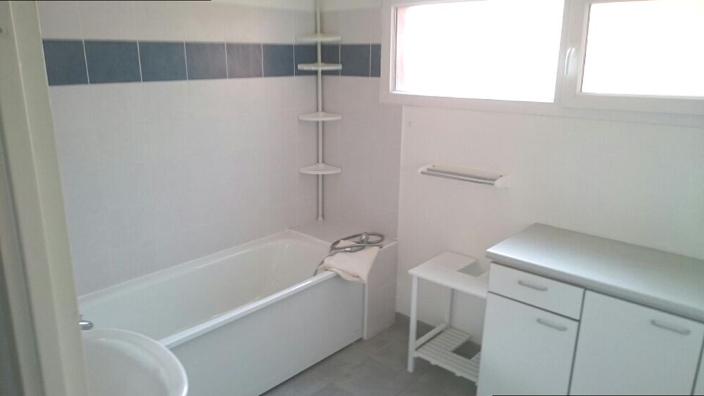 Vente Maison Baillargues : Exclusivité  Villa T4 BBC, garage et place de stationnement et jardinet Saint-bres