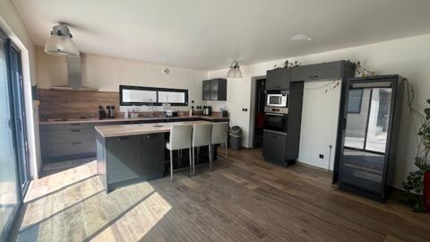   VILLA P7 - SERNHAC Maison - 7 pi�ce(s) - 280 m�