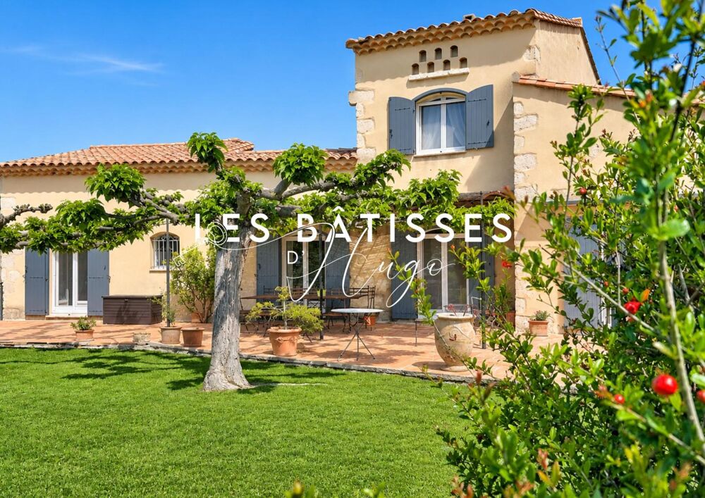Maison 5 pièces 184 m² · à Fontvieille · 184 m² · 1 060 000 €