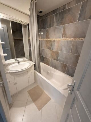 Vente Appartement T2 meublé – 41,5 m² – libre de toute occupation – Résidence sécurisée Alco / Saint-Clément Montpellier
