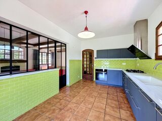  Maison � vendre 6 pi�ces 140 m� Noves